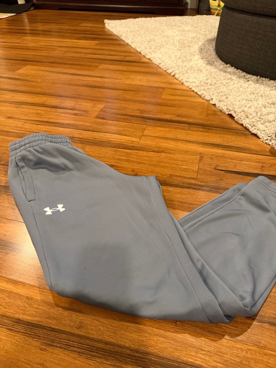 Under Armour Pants - Under Armour Women’s  Light Gray Loose Athletic Joggers - Medium